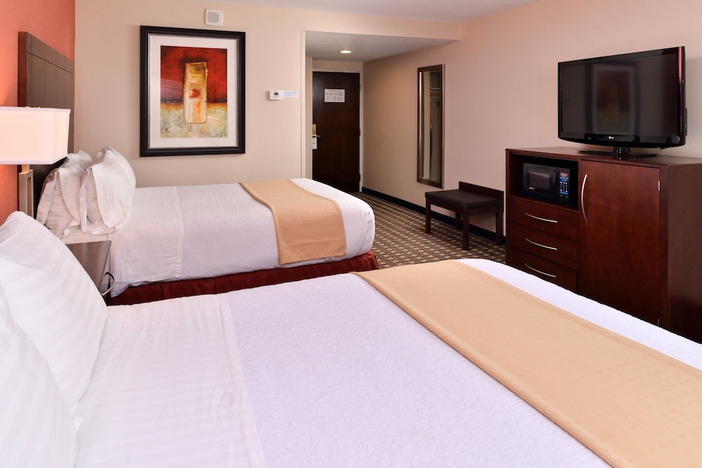 Standard Room, 2 Queen Beds, Accessible Bathtub (Communications) - Photo 2
