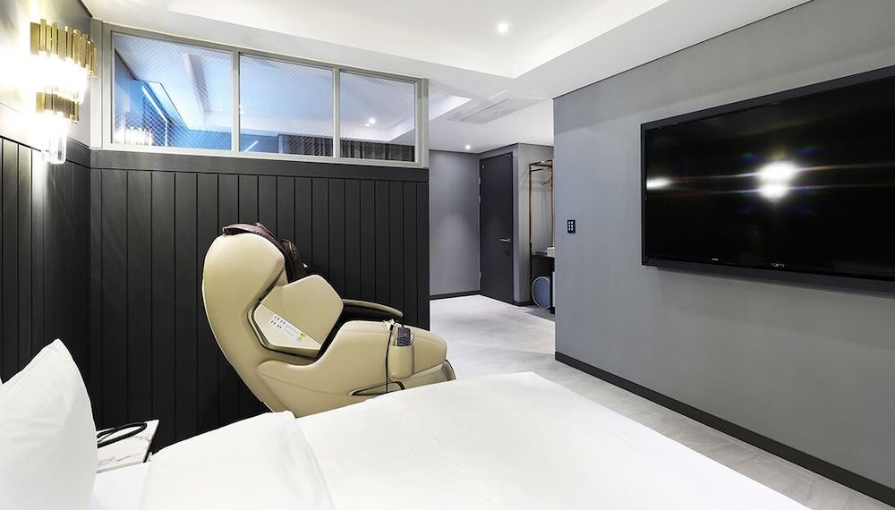 VIP Room(Outdoor Bathtub Unavailable During Winter Season) - Photo 5