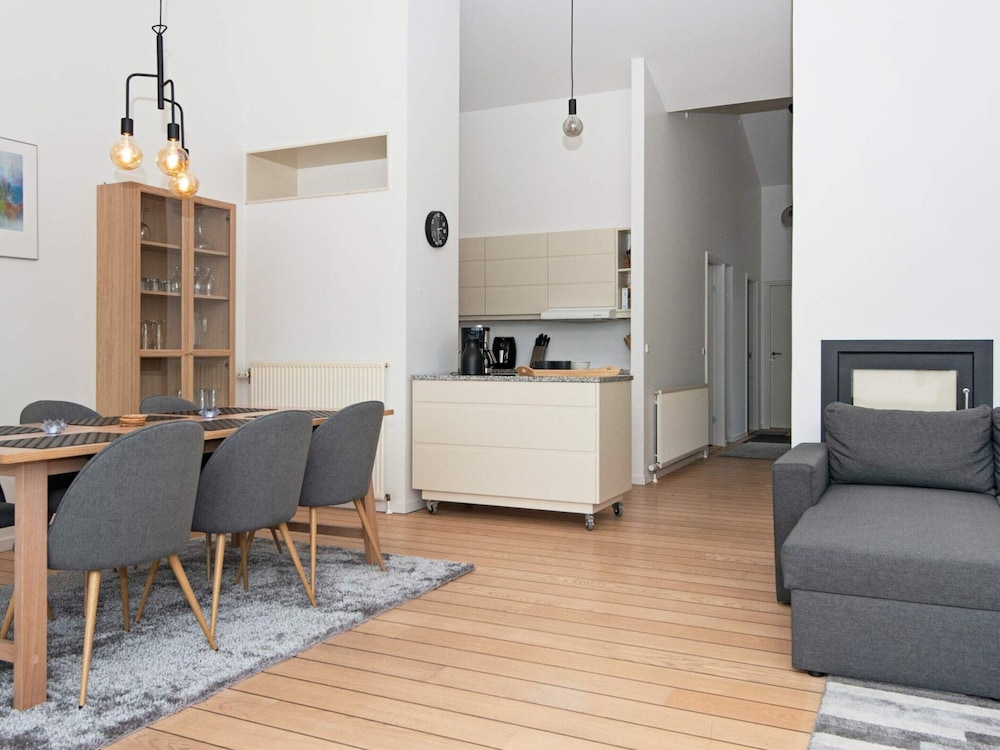 House photo 2
