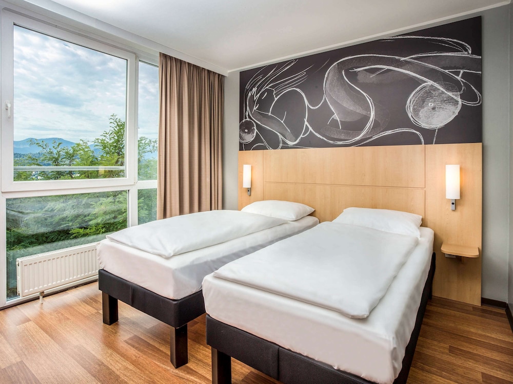 Standard Room, 2 Twin Beds photo 1