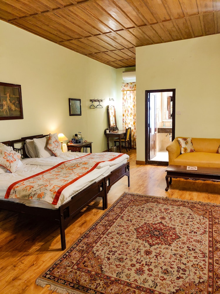 Deluxe Room - Photo 6