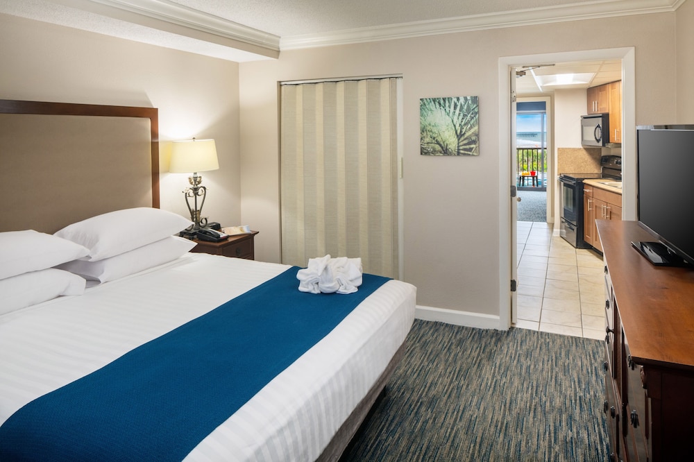 Tower Oceanview Whirlpool King Suite