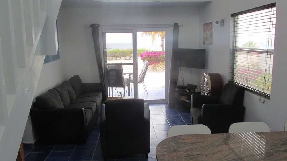 3 Bedroom Ocean Front Bungalow