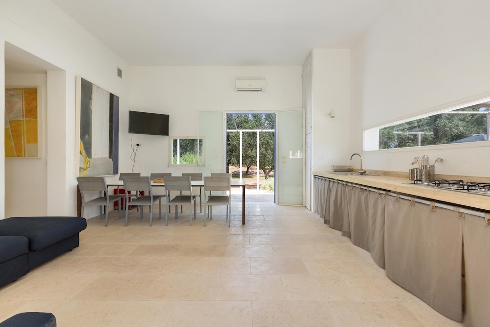 Villa, 4 Bedrooms photo 2