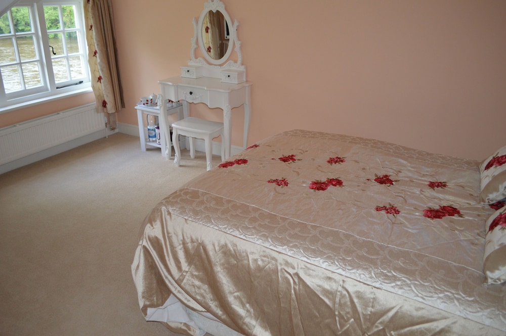 Superior Double Room, 1 Double Bed, Ensuite, River View photo 3
