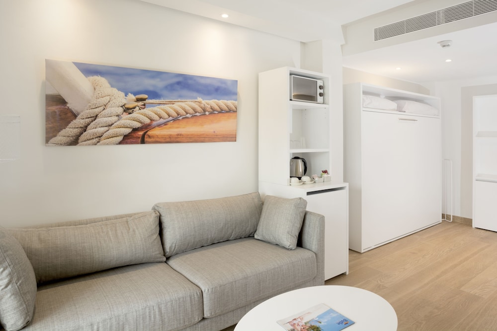 Premium Suite, Balcony (2 adults + 2 children)