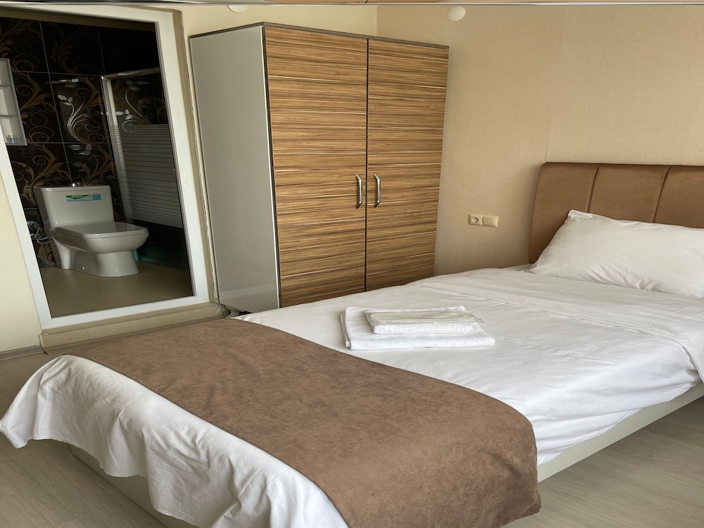 Family Triple Room - Photo 7