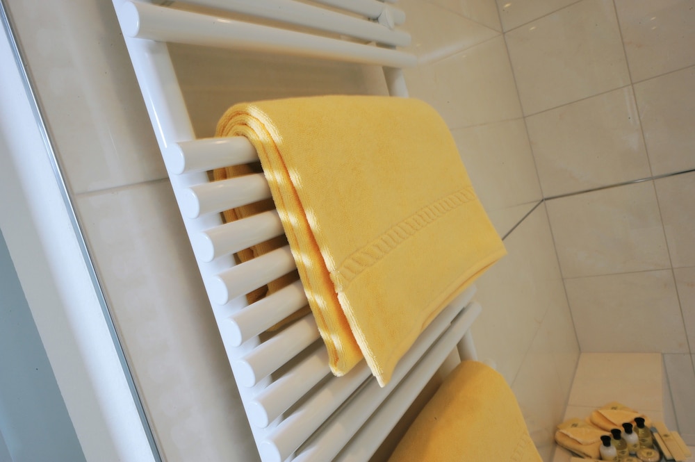 Exclusive Suite, 1 King Bed with Sofa bed, Kitchenette - Photo 22