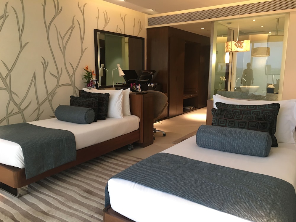 Superior Room, 1 Twin Bed, City View - Photo 2
