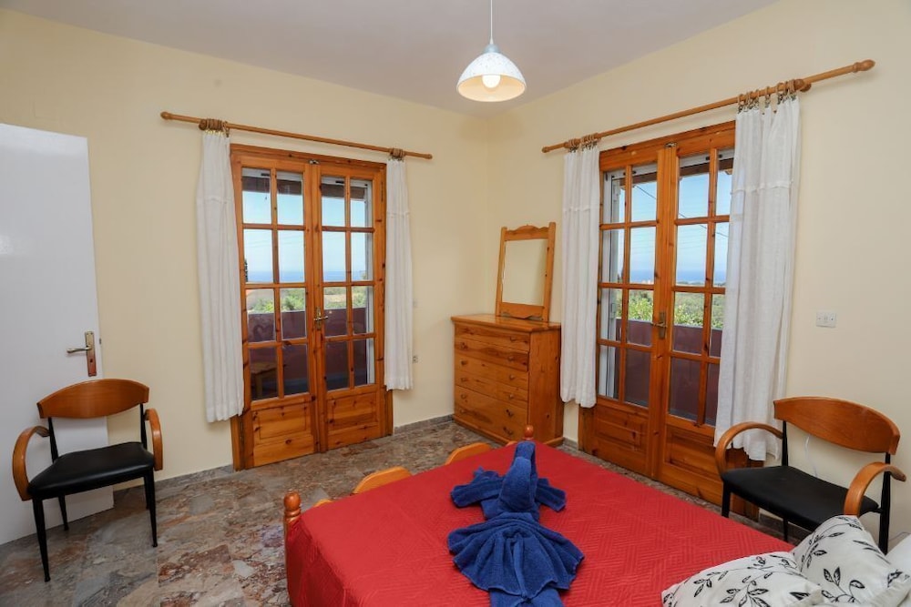 Panoramic House, 2 Bedrooms, Sea View (Alice)
