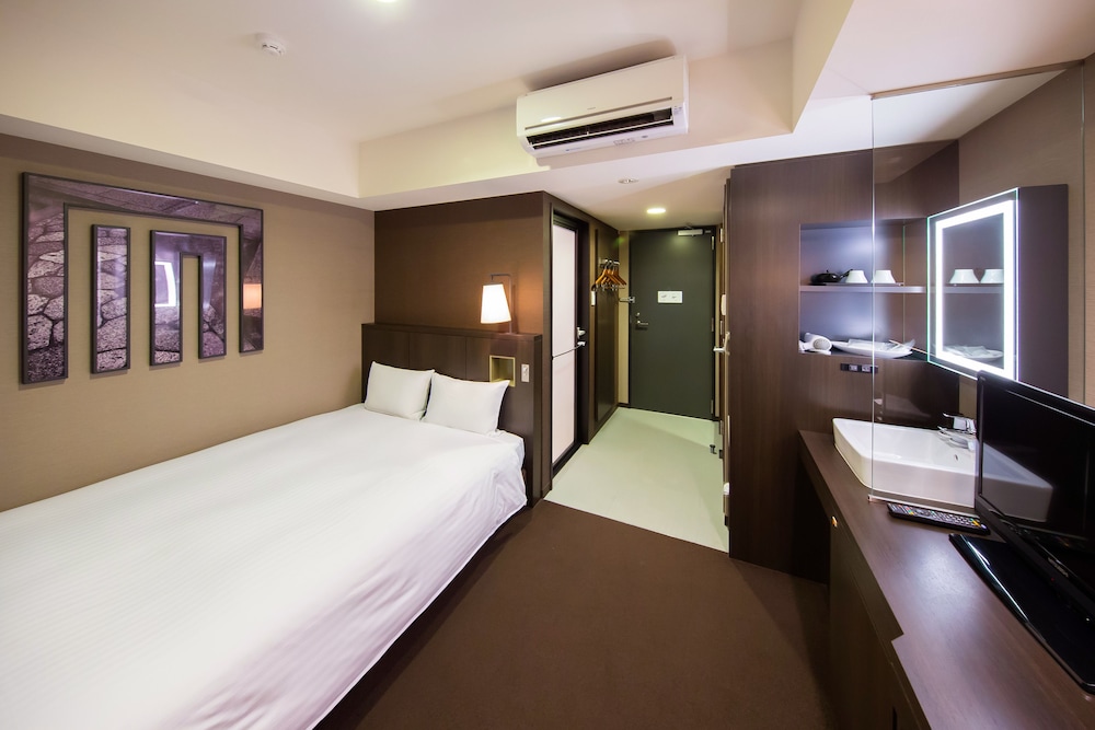 Non Smoking Economy Double Room photo 1