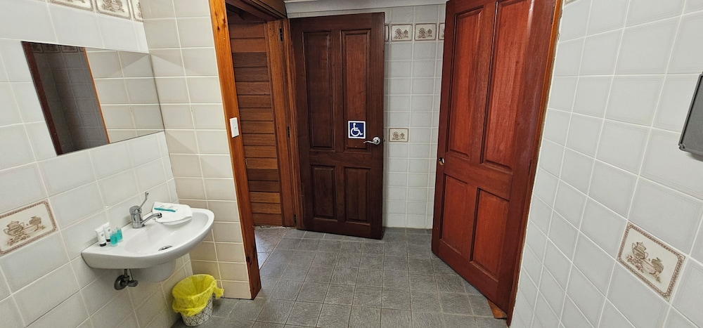 Standard Twin Room photo 2