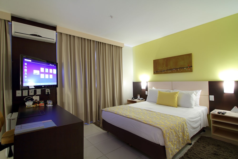 Deluxe Suite, 1 Queen Bed, Non Smoking - Photo 1