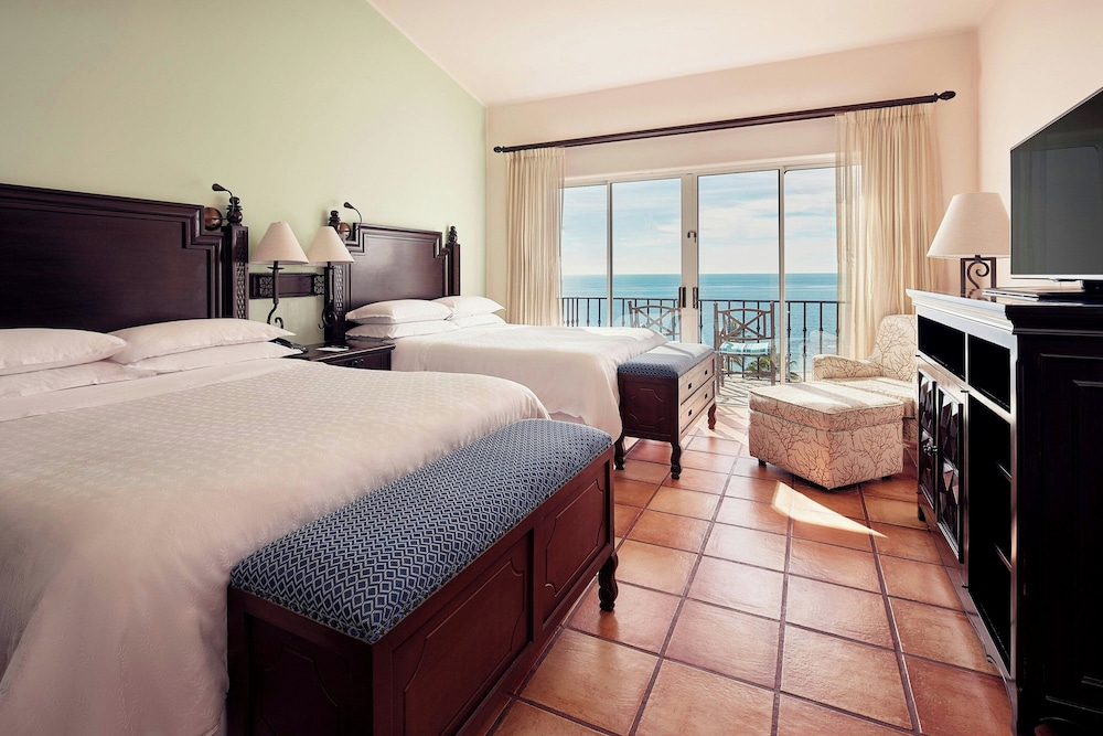 Room, 2 Queen Beds, Partial Ocean View (Balcony)