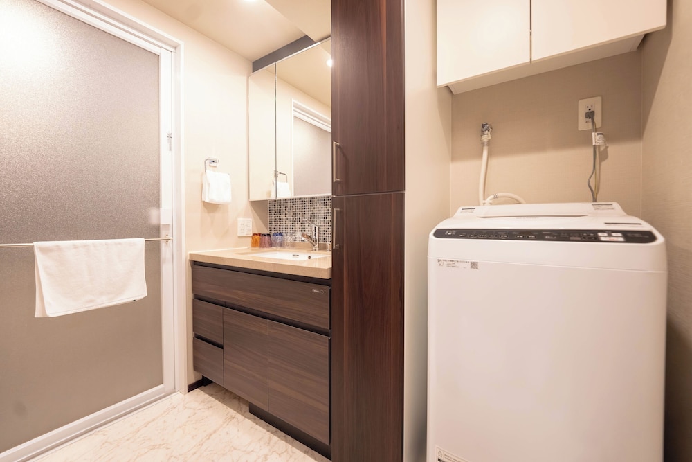 Kamogawa View Family Suite (Up to 5 Guests)