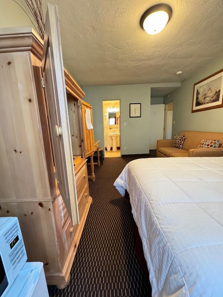 Standard Suite photo 2