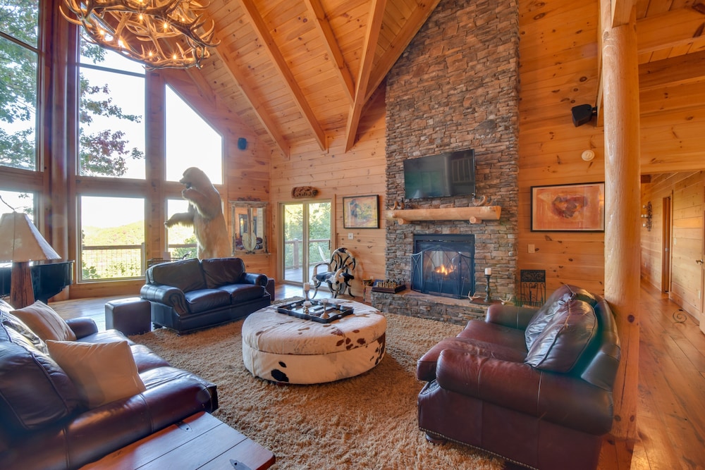 House (4 Bedrooms) photo 1