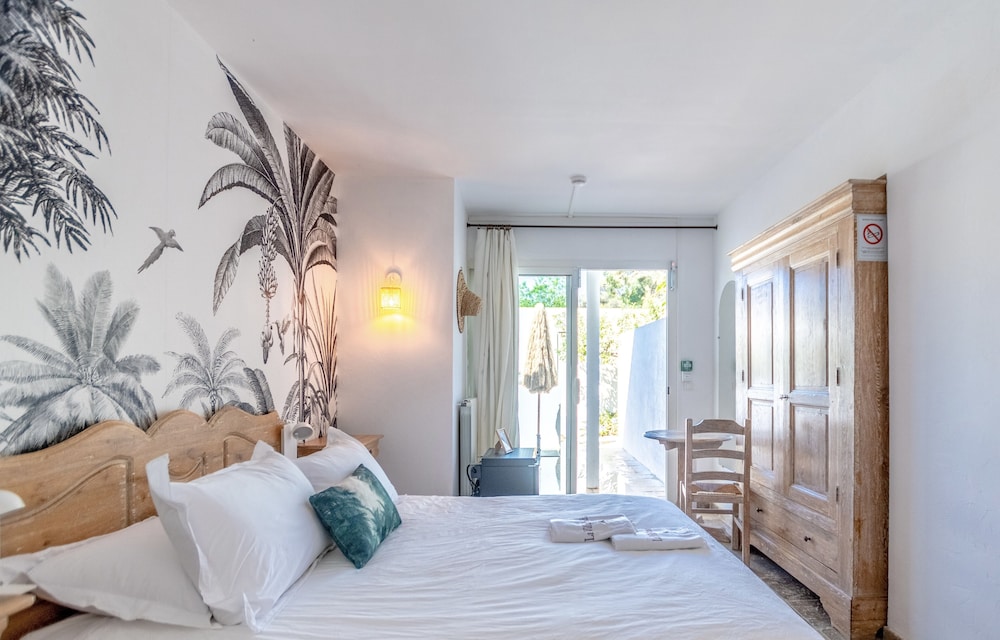 Comfort Double Room, 1 Queen Bed, Non Smoking, Garden View photo 3