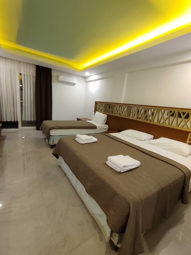 Standard Triple Room, 1 Bedroom photo 1