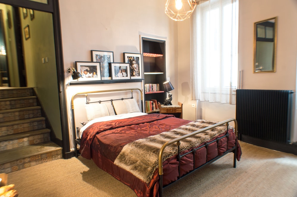 Superior Suite, Private Bathroom, Garden View photo 3