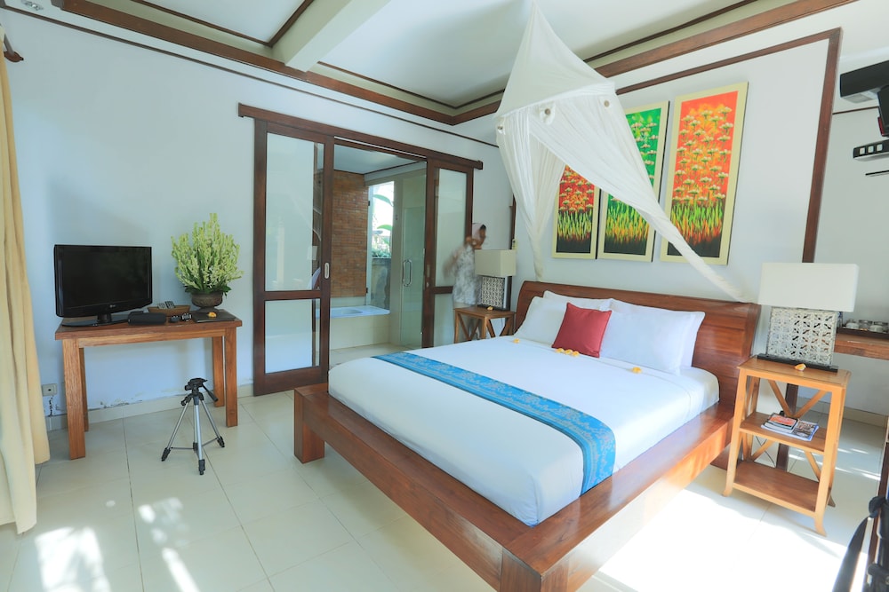 Family Villa, 2 Bedrooms, Pool View photo 2
