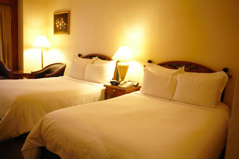 Deluxe Room Twin - Photo 1