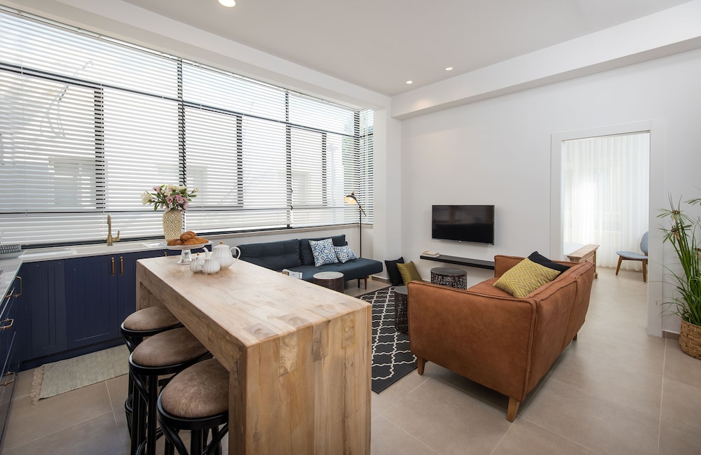 Family Suite, 2 Bedrooms, Balcony, City View