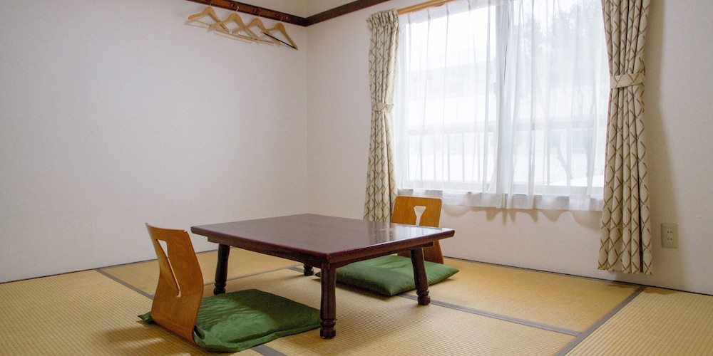 Japanese-Style Room For 2 Guests
