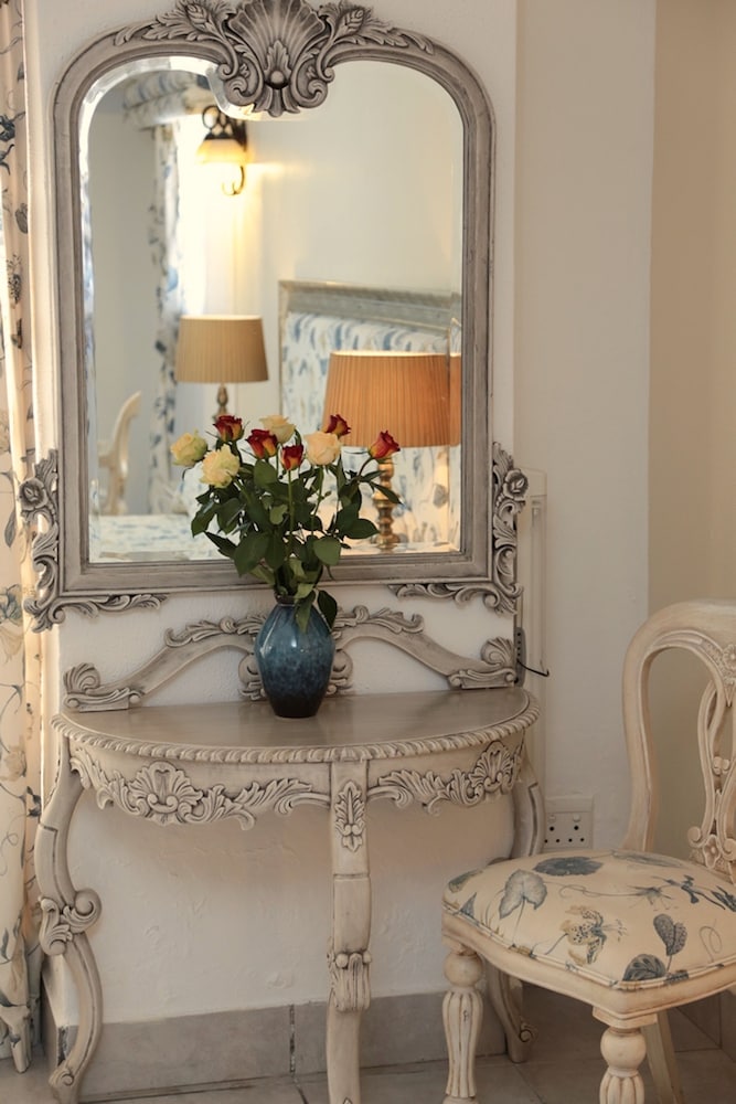 Standard Twin Room - Photo 6