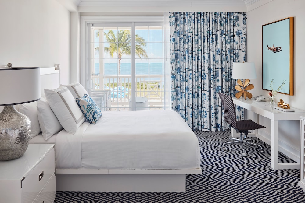 Suite, 1 Bedroom, Balcony, Oceanfront (king, Kitchenette)