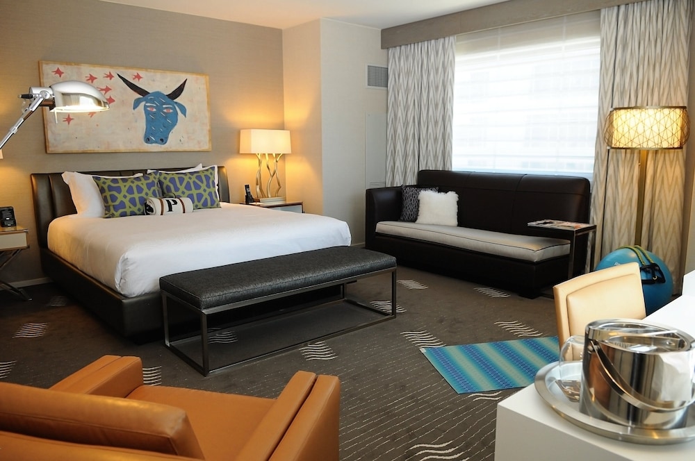 Suite, 1 King Bed (Additional Living Area) - Photo 6
