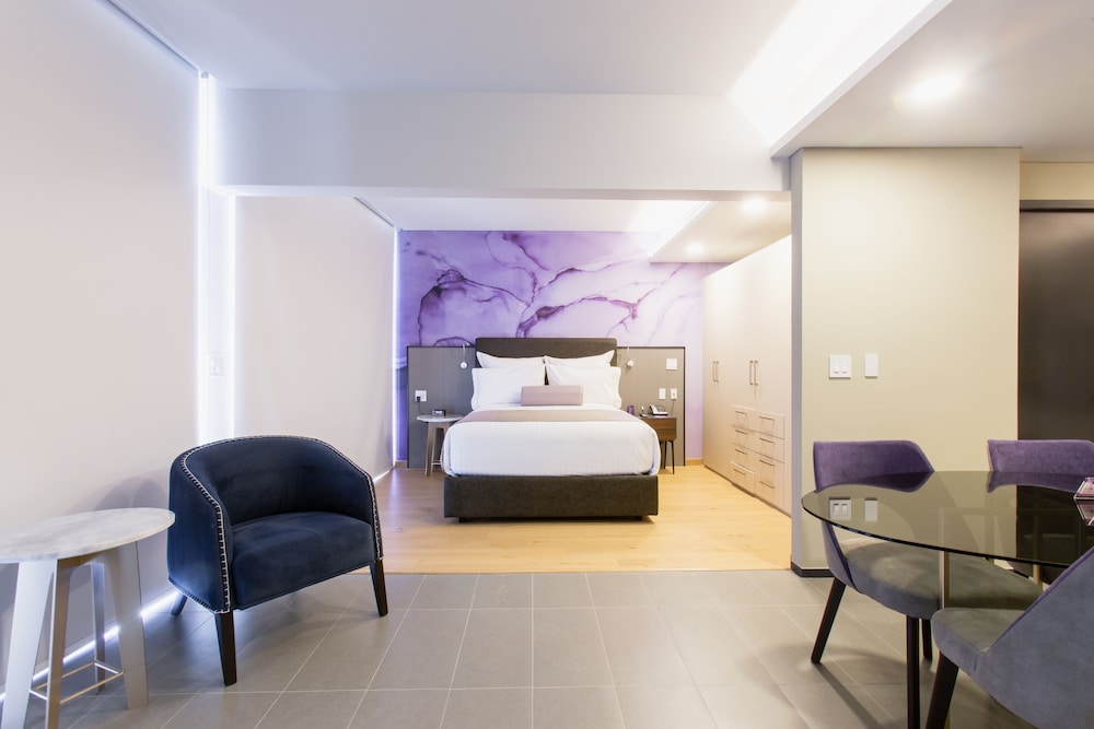 Junior Room, 1 Queen Bed, Kitchenette, City View photo 3