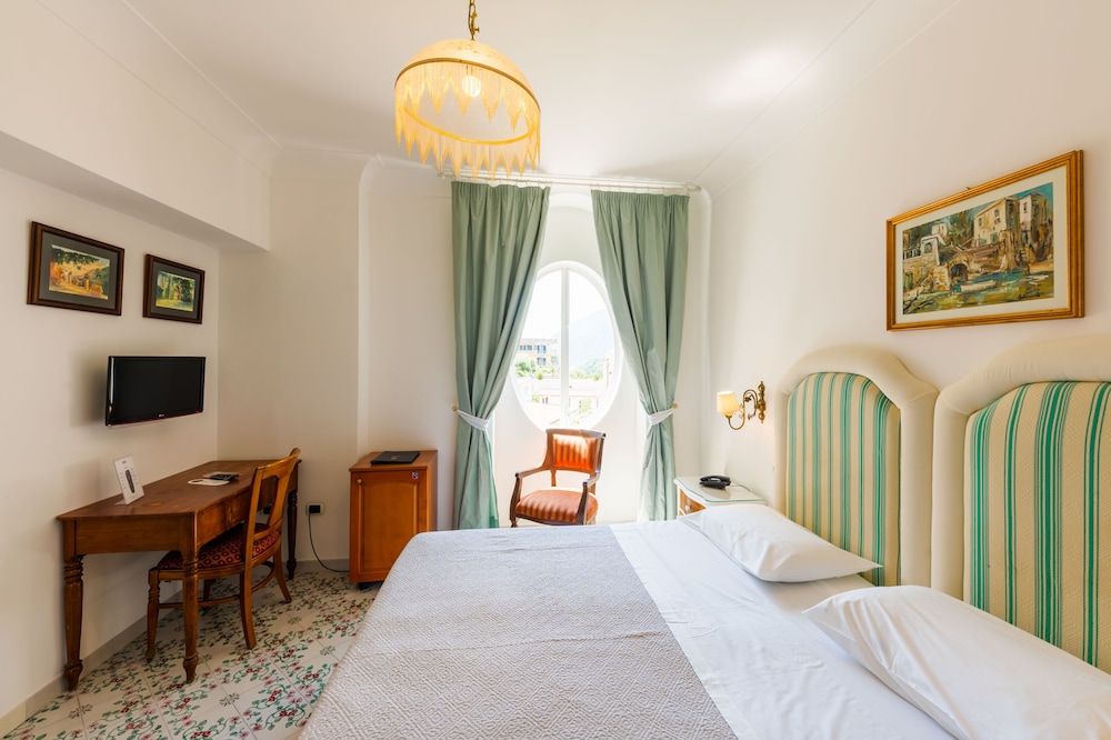 Camera Basic con letto matrimoniale o 2 letti singoli - Photo 2