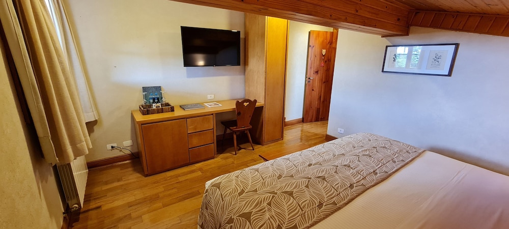 Partial Forest View Apartment - Photo 5