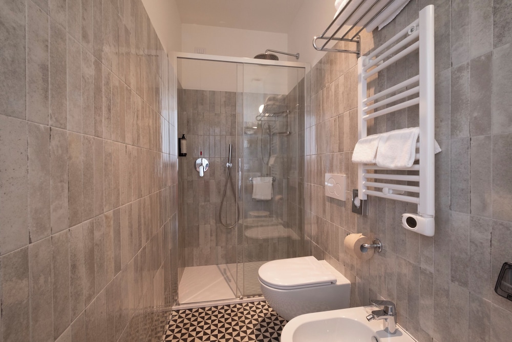 Classic Double Room, Sea View - Photo 17
