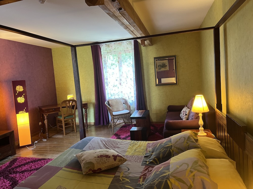 Family Quadruple Room, Ensuite, Park View (La Thierache) photo 1