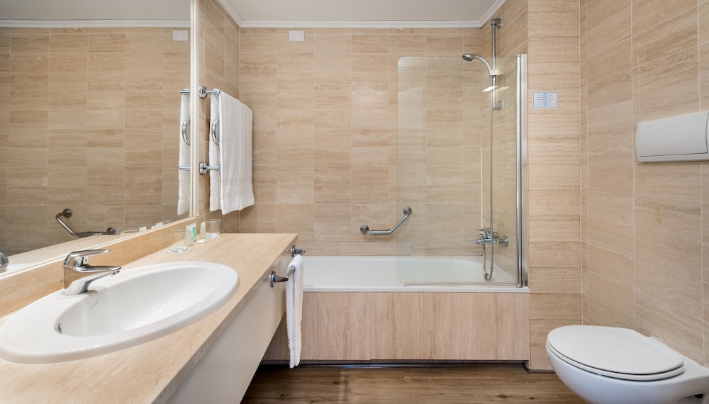 Double Room - Photo 6