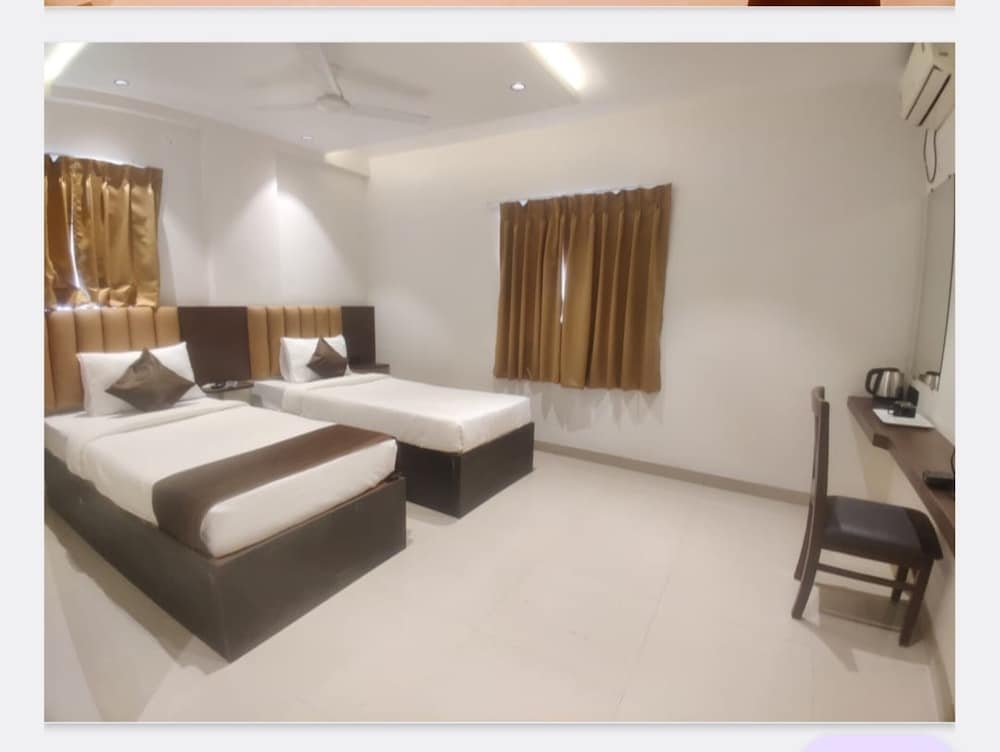 Standard Double Room, City View