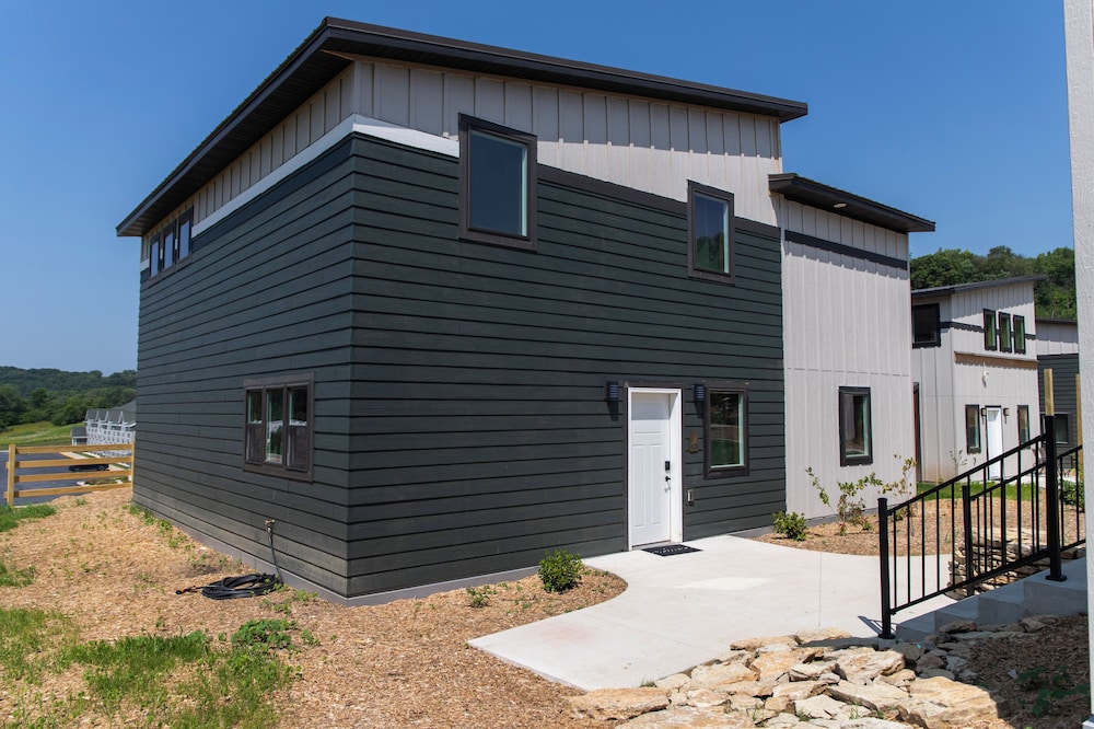 Deluxe Cabin