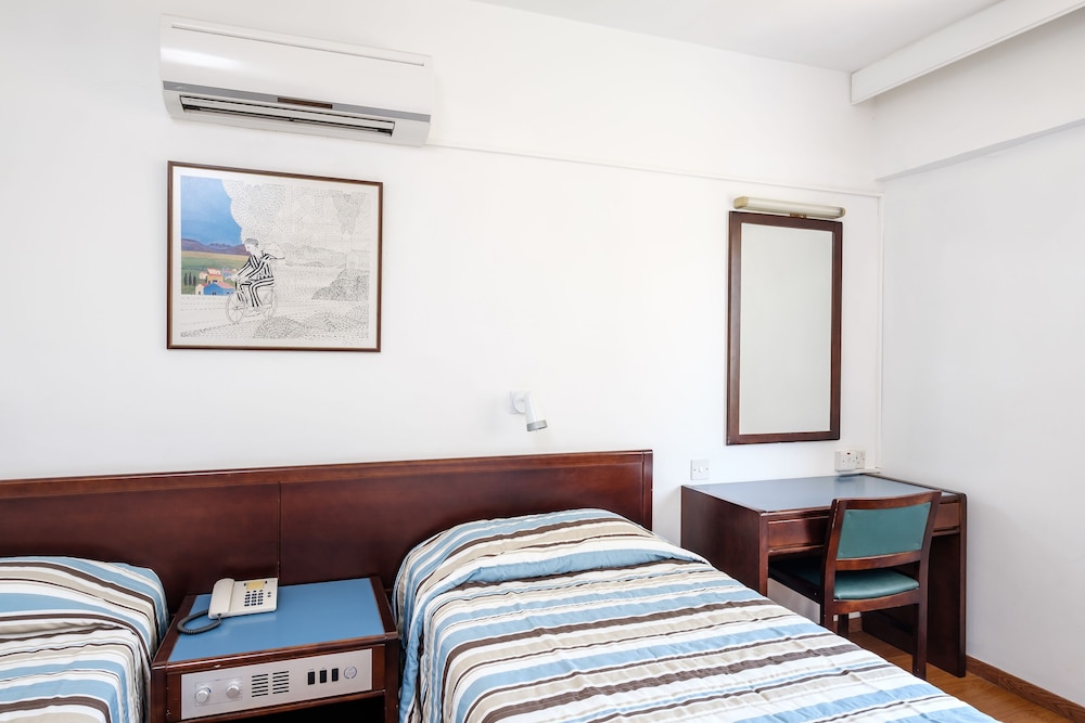 Condo, 2 Bedrooms, City View photo 3