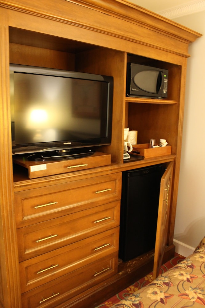Room, 2 Double Beds photo 3