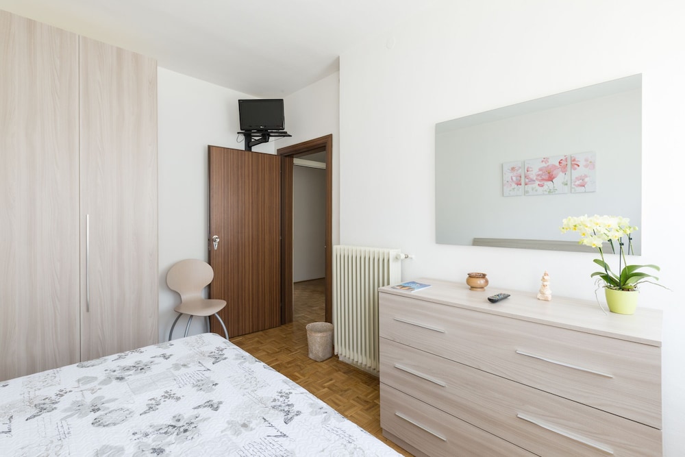 Basic Double Room - Photo 7