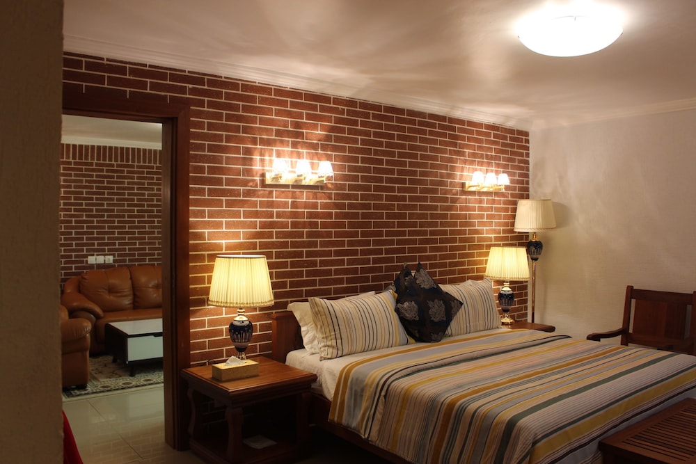 Suite, 1 Bedroom photo 2