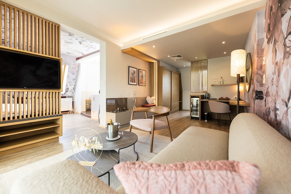 Romantic Suite (Rose) photo 3