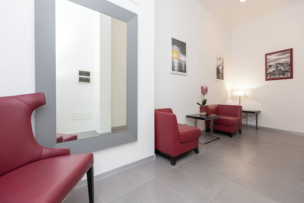 Family Suite - Photo 12