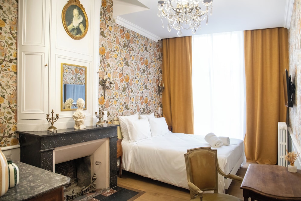 Traditional Double Room, Balcony, City View