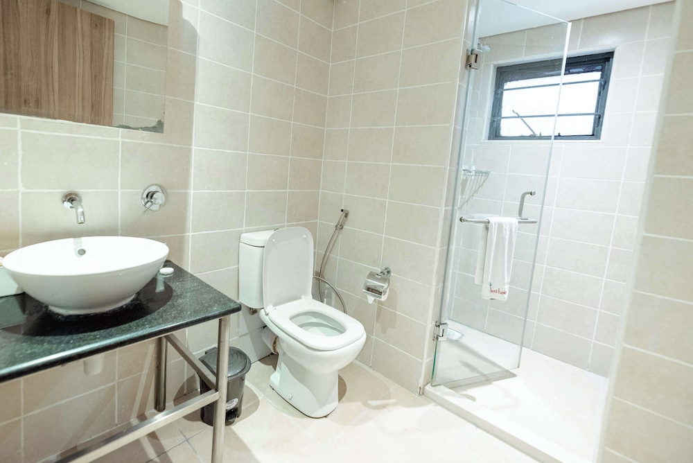 Superior Apartment, Multiple Beds, Non Smoking thumbnail 6