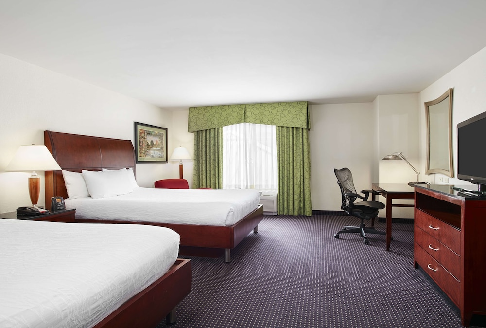 Two Queen Beds, Non-Smoking, Accessible