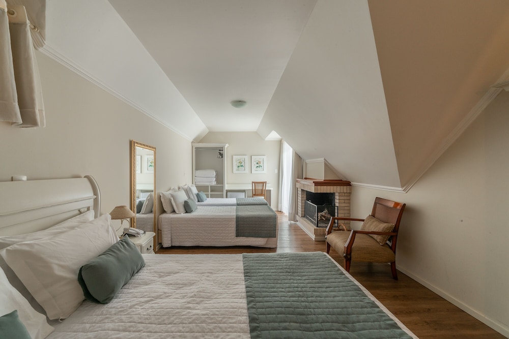 Superior Quadruple Room photo 2