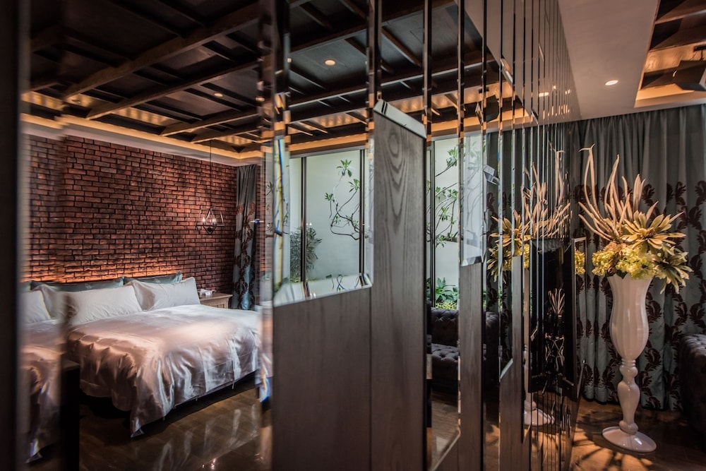 Superior Double Room (Check-in After 24:00) photo 2